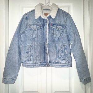 ORIGINAL WOMENS SHERPA TRUCKER JACKET. Size Medium NWOT